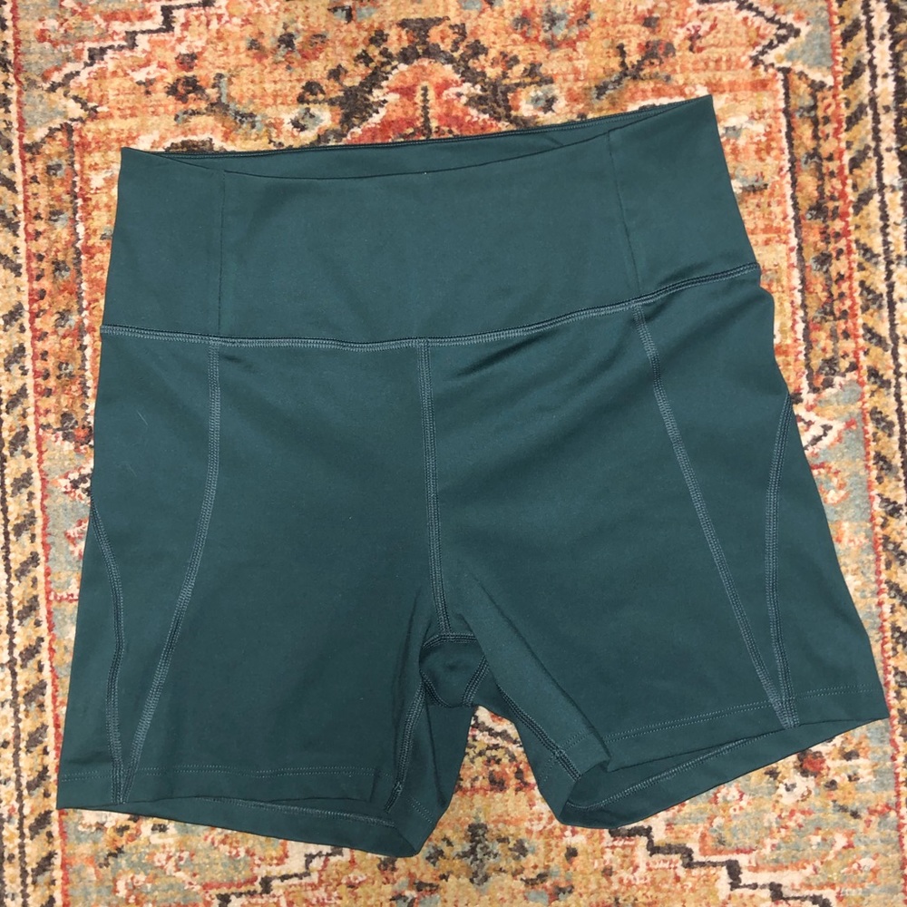Girlfriend Collective Moss biker shorts 6” inseam